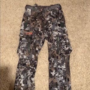 New/Never Worn  Sitka-Equinox Pants